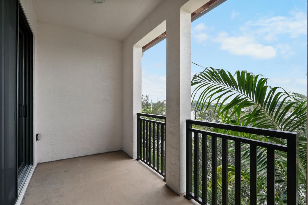 En Venta: $998,000 (4 camas, 3 baños, 2840 Pies cuadrados)