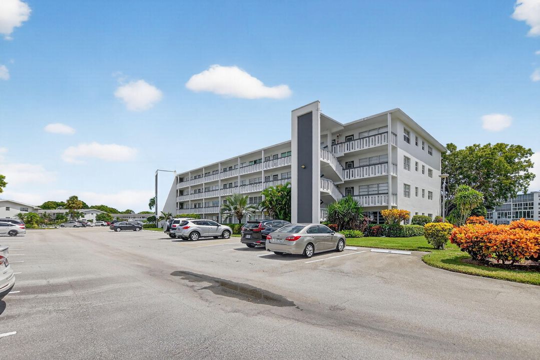 待售: $62,500 (1 贝兹, 1 浴室, 585 平方英尺)