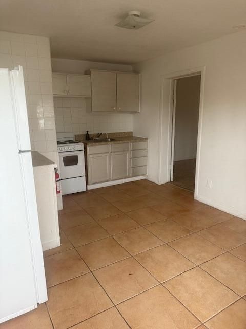 Недавно арендовано: $1,500 (2 спален, 1 ванн, 470 Квадратных фут)