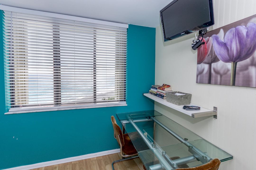 Под контрактом: $6,000 (2 спален, 2 ванн, 1170 Квадратных фут)