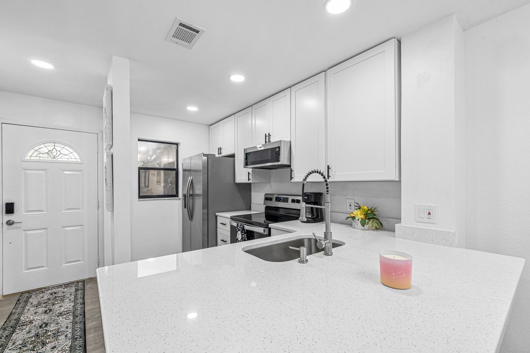 For Rent: $2,500 (2 beds, 1 baths, 1234 Square Feet)