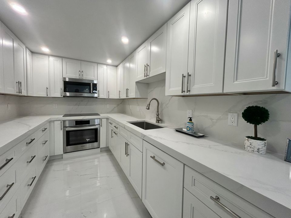 For Rent: $12,000 (2 beds, 2 baths, 1402 Square Feet)