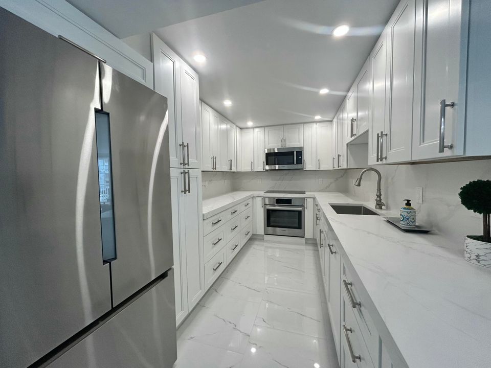 For Rent: $12,000 (2 beds, 2 baths, 1402 Square Feet)