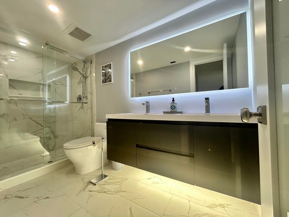 For Rent: $12,000 (2 beds, 2 baths, 1402 Square Feet)