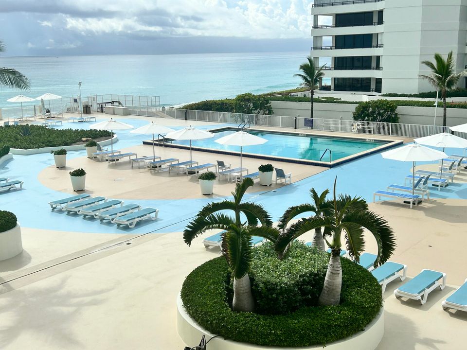 For Rent: $12,000 (2 beds, 2 baths, 1402 Square Feet)