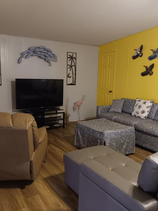 待售: $279,900 (2 贝兹, 2 浴室, 1485 平方英尺)