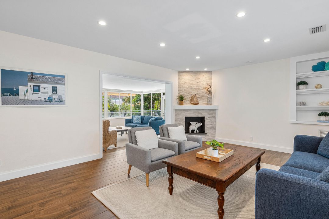 Active With Contract: $1,249,000 (3 beds, 2 baths, 1821 Square Feet)