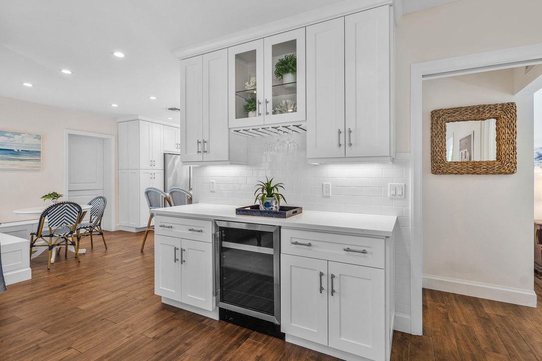 Active With Contract: $1,249,000 (3 beds, 2 baths, 1821 Square Feet)