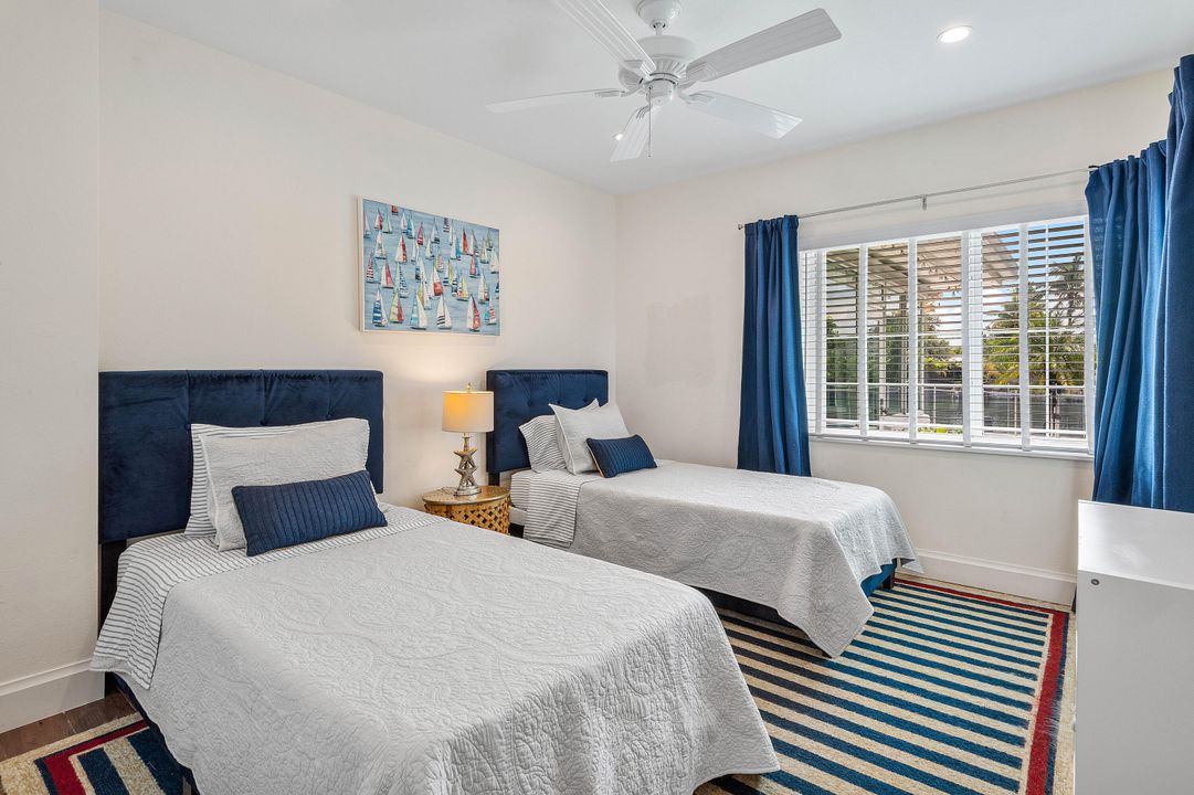 Active With Contract: $1,249,000 (3 beds, 2 baths, 1821 Square Feet)