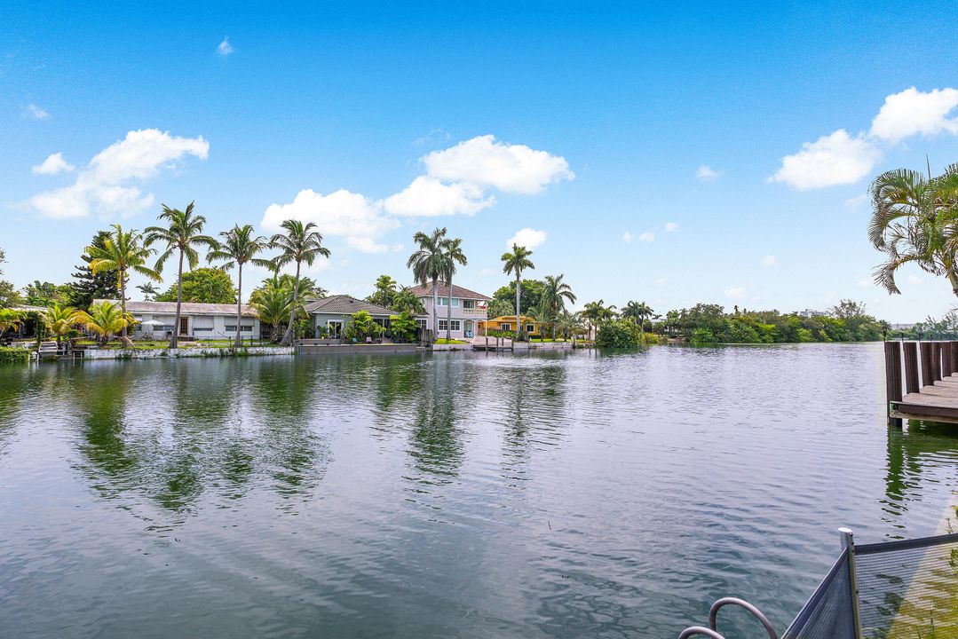 Active With Contract: $1,249,000 (3 beds, 2 baths, 1821 Square Feet)