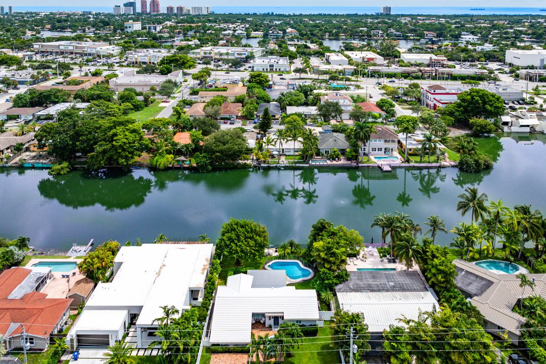 Active With Contract: $1,249,000 (3 beds, 2 baths, 1821 Square Feet)
