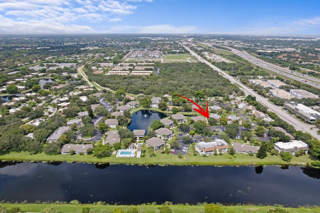 На продажу: $365,000 (2 спален, 2 ванн, 1168 Квадратных фут)