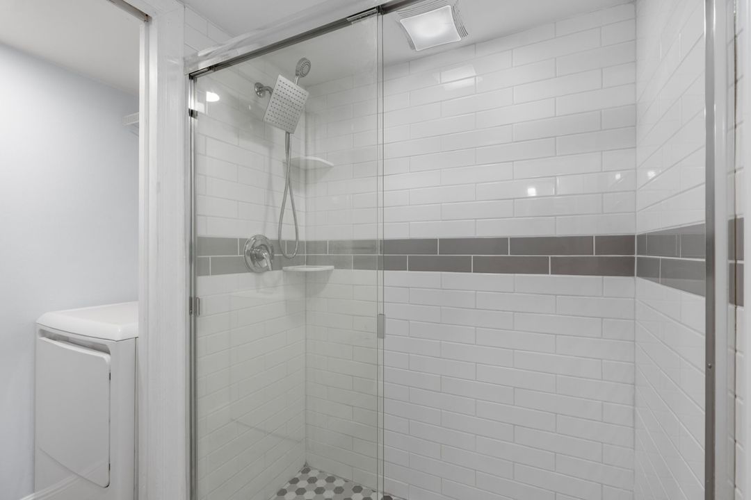 На продажу: $365,000 (2 спален, 2 ванн, 1168 Квадратных фут)