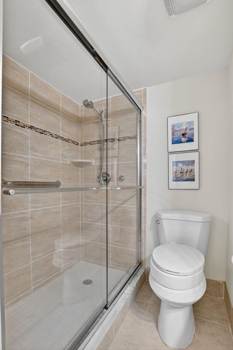 Activo con contrato: $229,000 (2 camas, 2 baños, 896 Pies cuadrados)