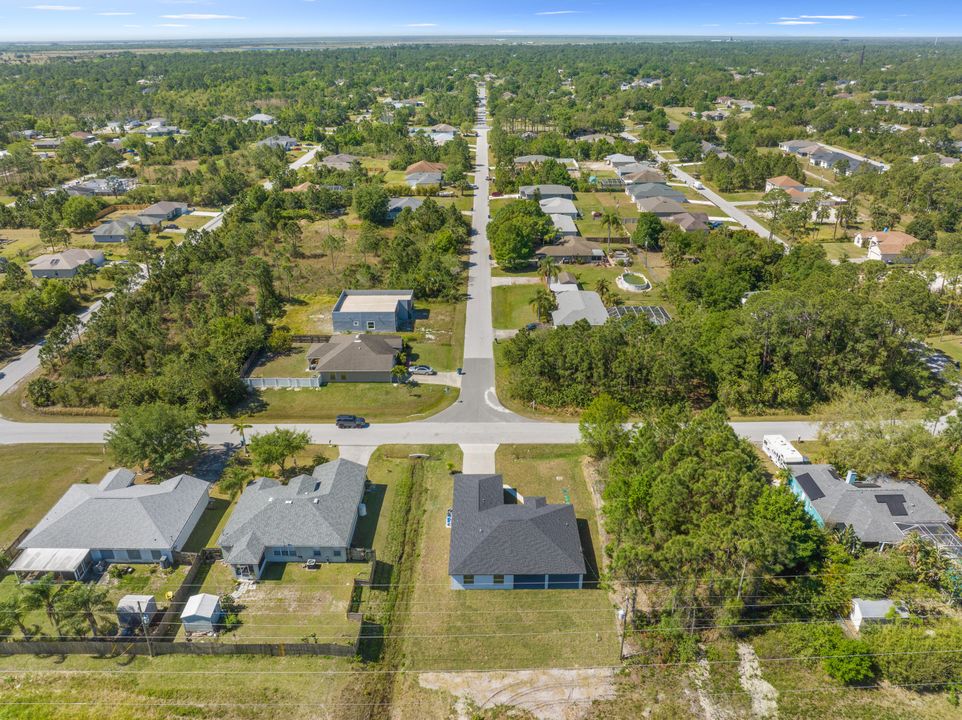 Activo con contrato: $2,400 (3 camas, 2 baños, 1805 Pies cuadrados)