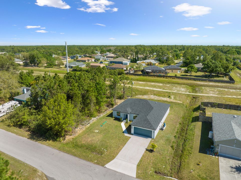 Activo con contrato: $2,400 (3 camas, 2 baños, 1805 Pies cuadrados)