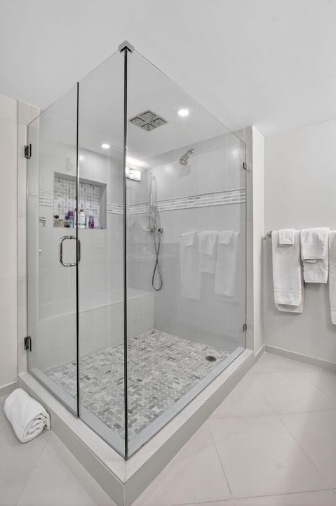 For Rent: $12,500 (2 beds, 2 baths, 2156 Square Feet)