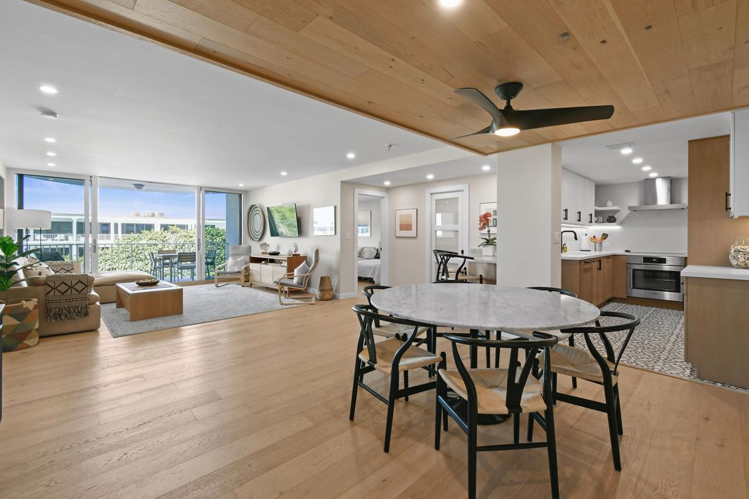 For Sale: $1,395,000 (2 beds, 2 baths, 1559 Square Feet)