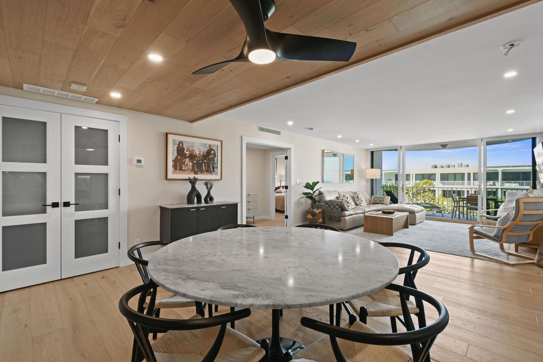 For Sale: $1,395,000 (2 beds, 2 baths, 1559 Square Feet)