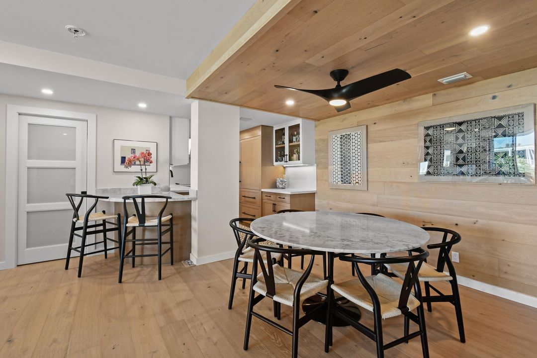 For Sale: $1,395,000 (2 beds, 2 baths, 1559 Square Feet)