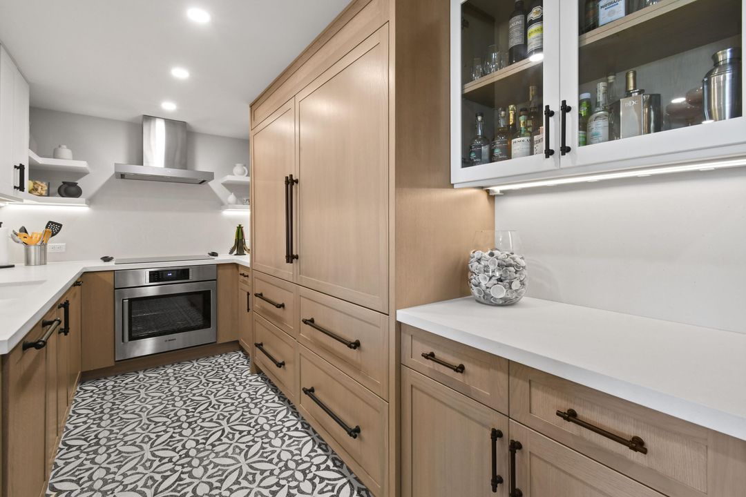 For Sale: $1,395,000 (2 beds, 2 baths, 1559 Square Feet)