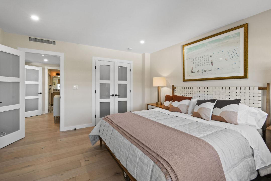 For Sale: $1,395,000 (2 beds, 2 baths, 1559 Square Feet)