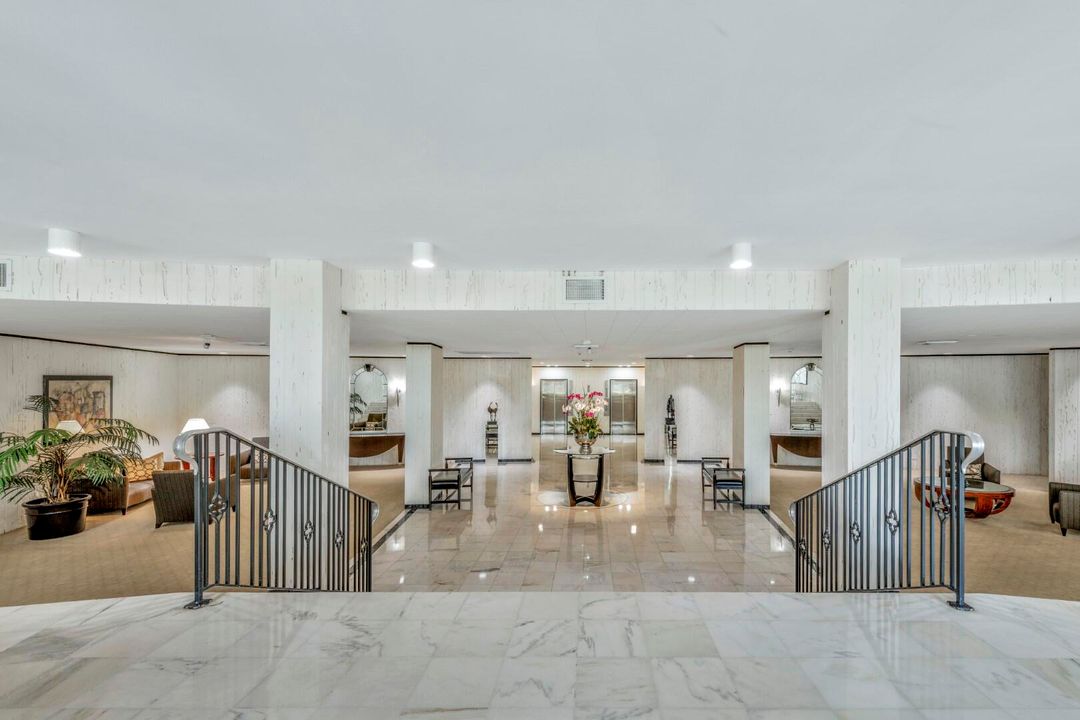 For Sale: $1,395,000 (2 beds, 2 baths, 1559 Square Feet)