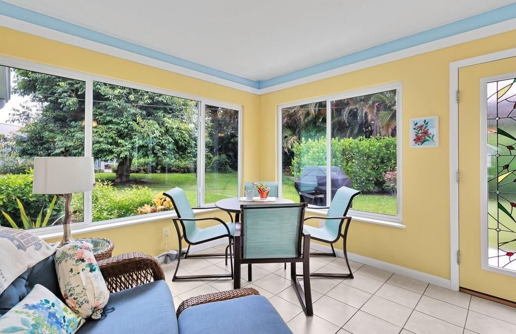 合同活跃: $339,900 (2 贝兹, 2 浴室, 1540 平方英尺)