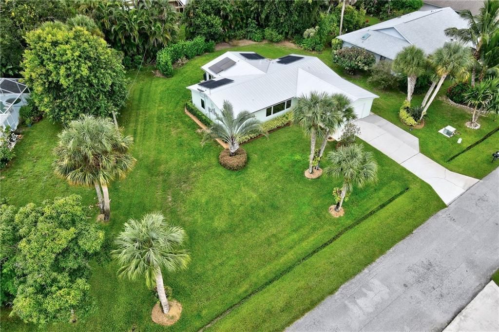 合同活跃: $339,900 (2 贝兹, 2 浴室, 1540 平方英尺)