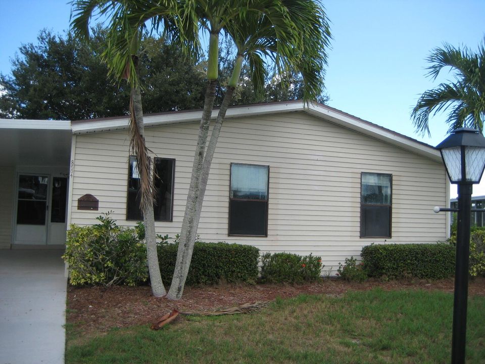 For Sale: $100,000 (2 beds, 2 baths, 1515 Square Feet)