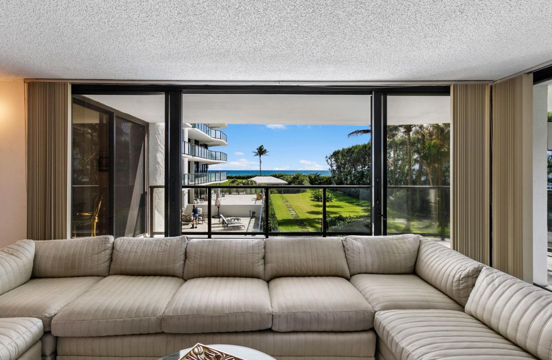 待售: $1,375,000 (2 贝兹, 2 浴室, 1886 平方英尺)