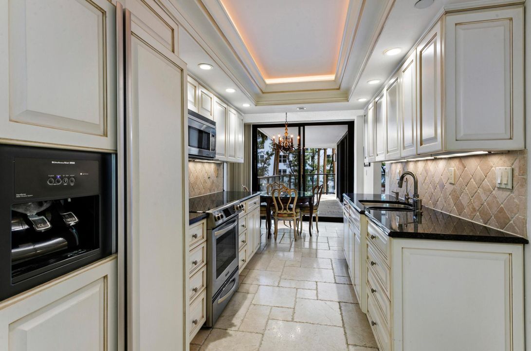 待售: $1,375,000 (2 贝兹, 2 浴室, 1886 平方英尺)