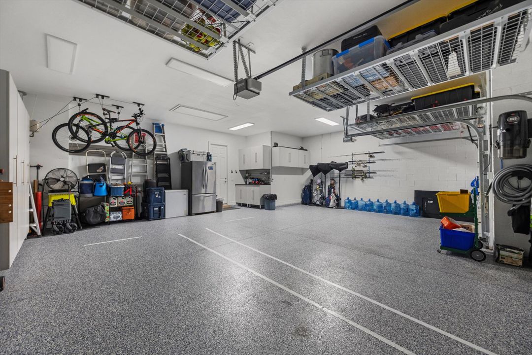 For Sale: $1,549,000 (3 beds, 3 baths, 2561 Square Feet)