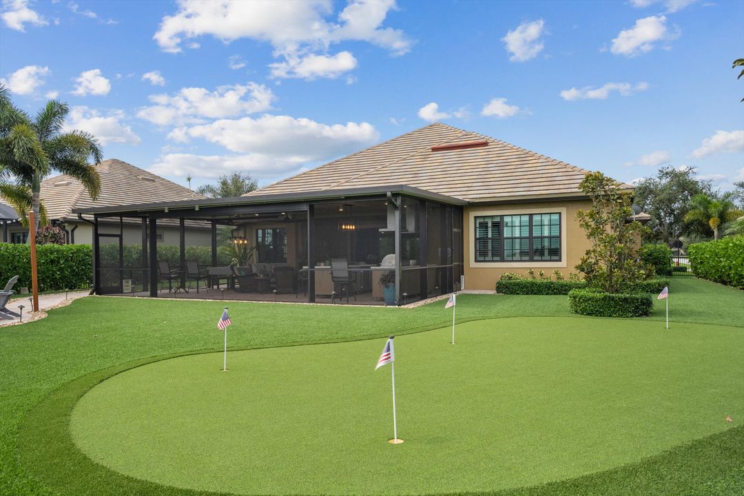 For Sale: $1,549,000 (3 beds, 3 baths, 2561 Square Feet)