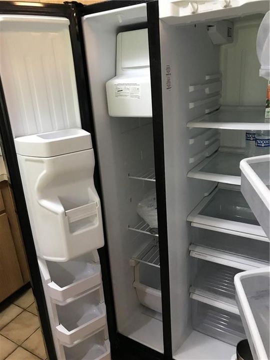 For Rent: $2,500 (2 beds, 2 baths, 1160 Square Feet)