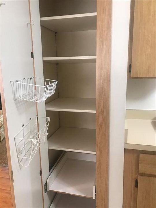 For Rent: $2,500 (2 beds, 2 baths, 1160 Square Feet)