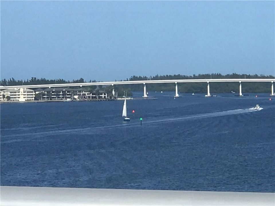 For Rent: $2,500 (2 beds, 2 baths, 1160 Square Feet)