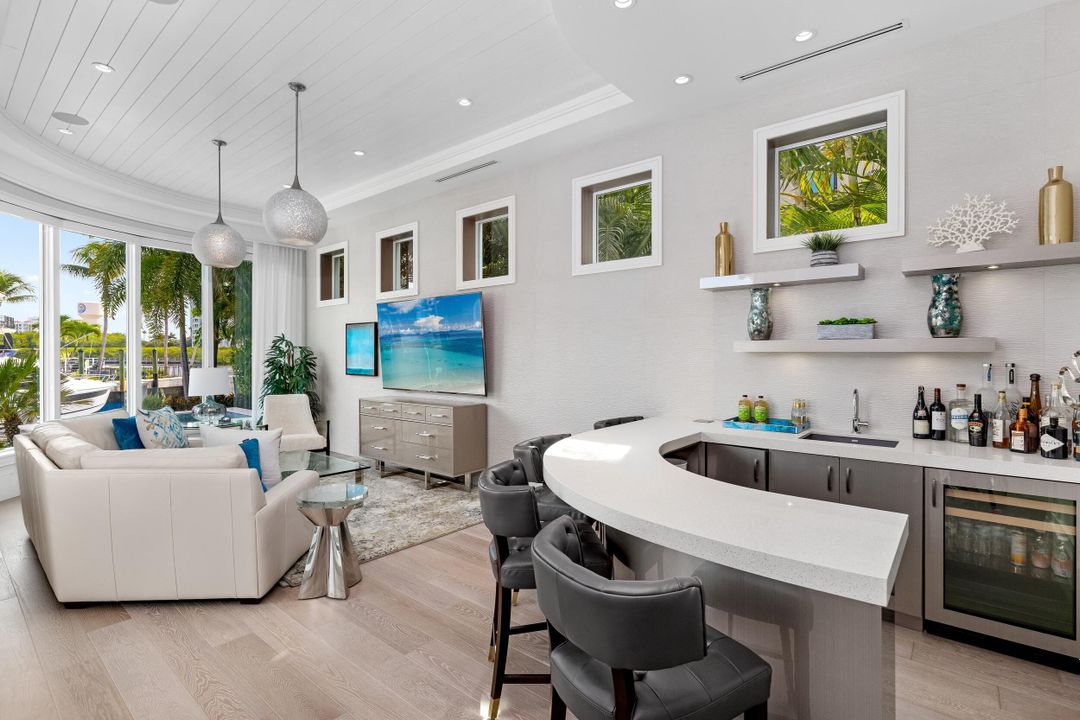 En Venta: $6,950,000 (6 camas, 5 baños, 5612 Pies cuadrados)