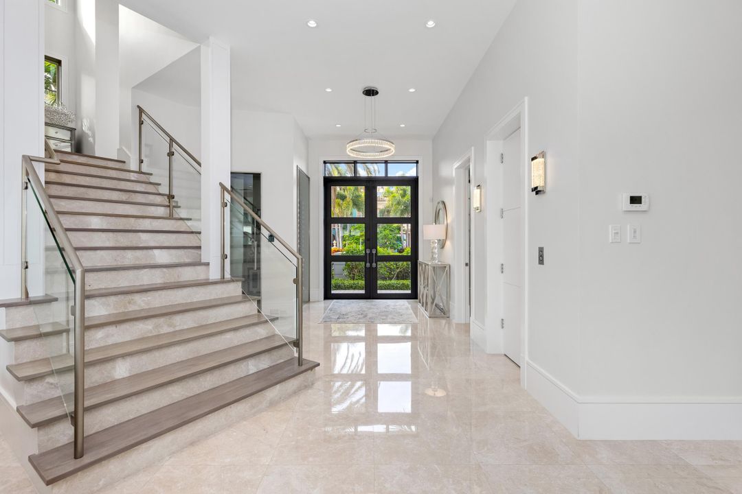 En Venta: $6,950,000 (6 camas, 5 baños, 5612 Pies cuadrados)