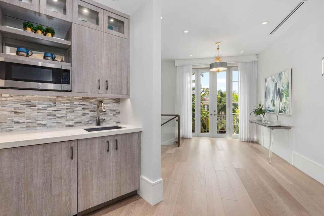 En Venta: $6,950,000 (6 camas, 5 baños, 5612 Pies cuadrados)