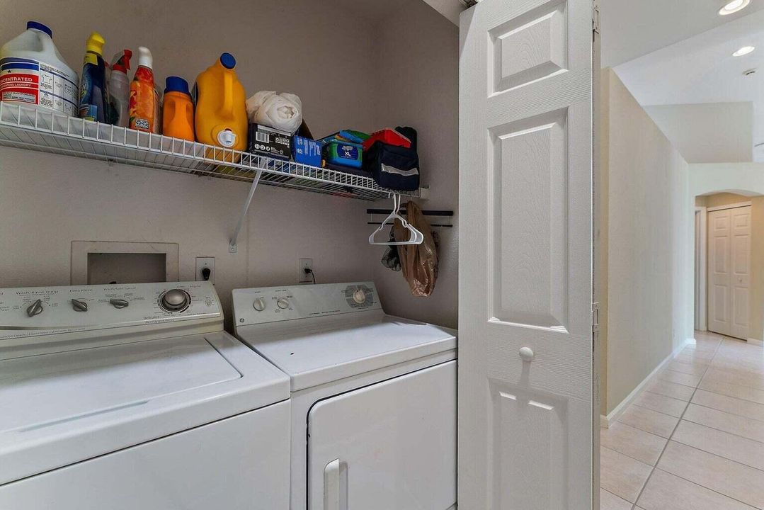 Active With Contract: $17,000 (3 beds, 2 baths, 1882 Square Feet)