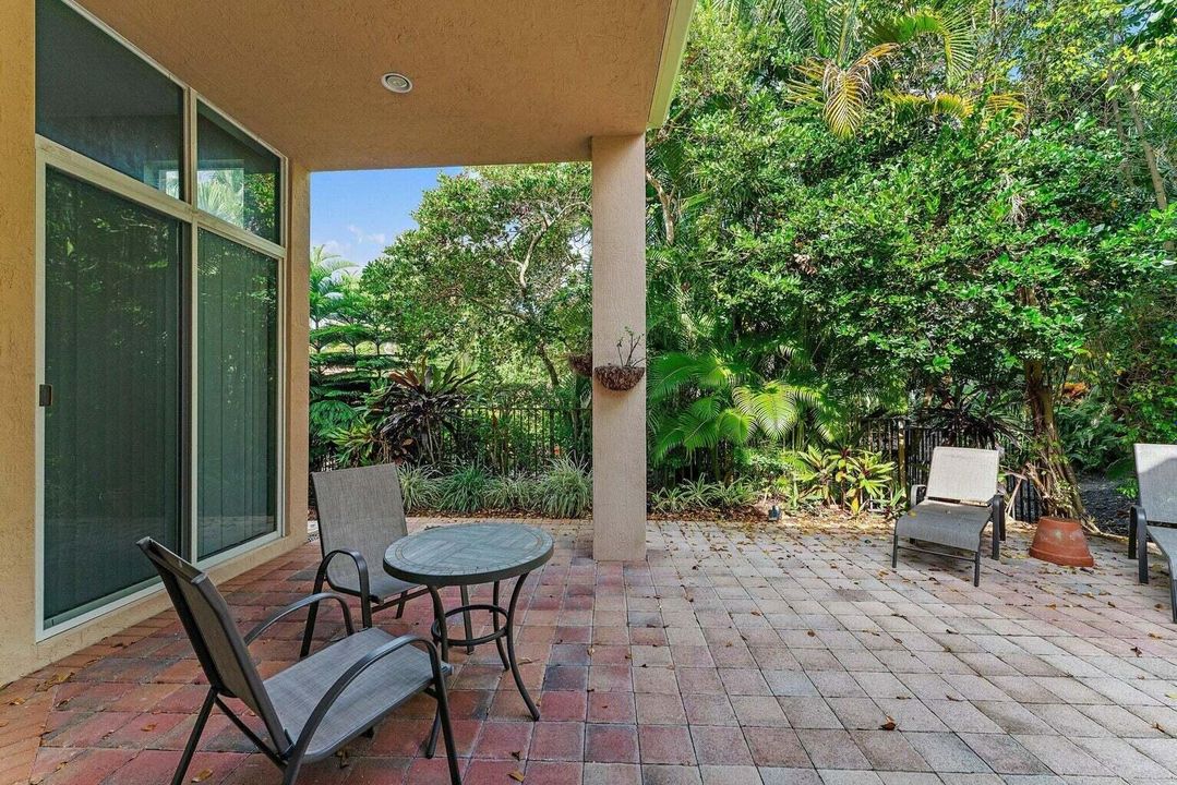 Active With Contract: $17,000 (3 beds, 2 baths, 1882 Square Feet)