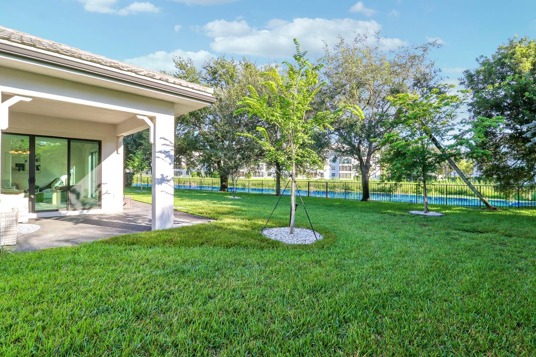 Active With Contract: $1,250,000 (3 beds, 3 baths, 3258 Square Feet)
