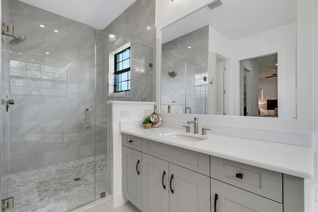 Active With Contract: $1,250,000 (3 beds, 3 baths, 3258 Square Feet)