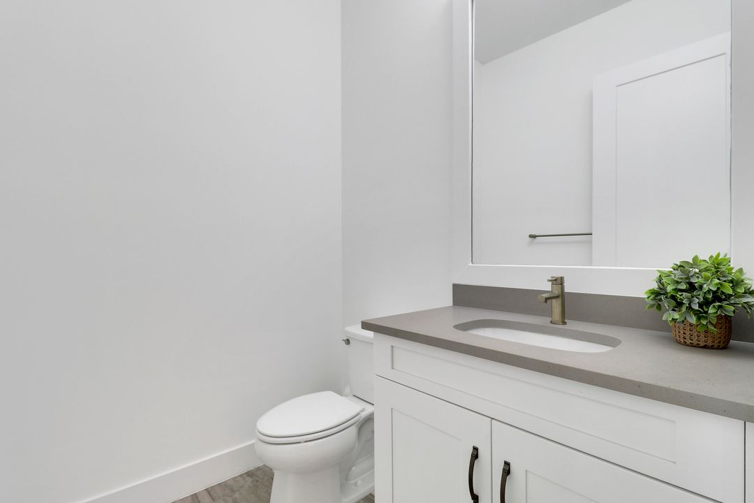 Active With Contract: $1,250,000 (3 beds, 3 baths, 3258 Square Feet)