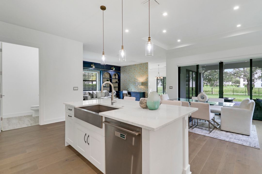 Active With Contract: $1,250,000 (3 beds, 3 baths, 3258 Square Feet)