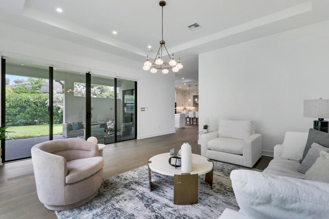Active With Contract: $1,250,000 (3 beds, 3 baths, 3258 Square Feet)