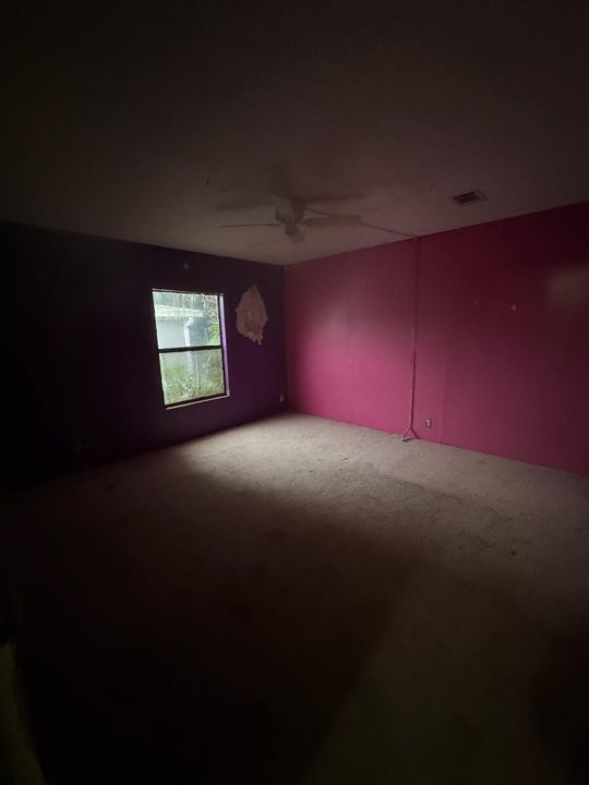 Active With Contract: $89,999 (3 beds, 2 baths, 1200 Square Feet)