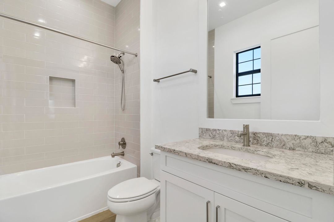 Active With Contract: $1,250,000 (3 beds, 3 baths, 3258 Square Feet)