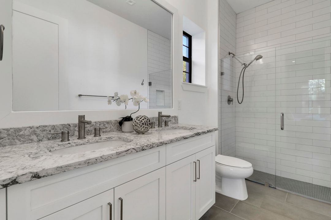 Active With Contract: $1,250,000 (3 beds, 3 baths, 3258 Square Feet)